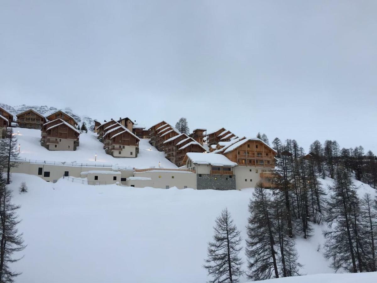Duplex De Standing, Chalets Des Rennes, Vars 瓦尔 外观 照片
